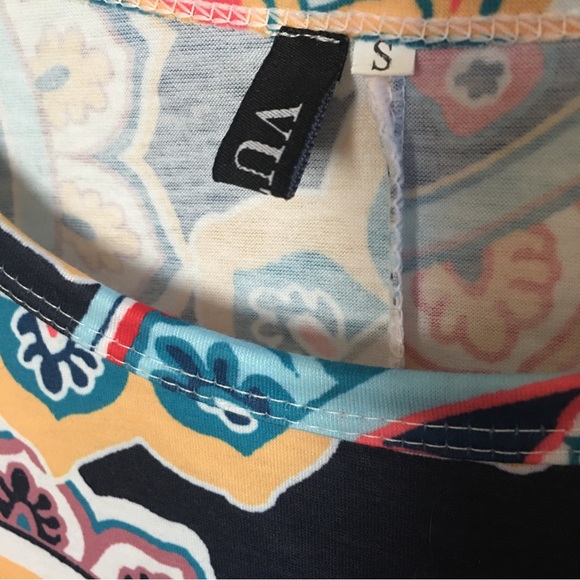 Vutti Dress Size Small Multicolor with Pockets Preowned Gently Used - Picture 4 of 5